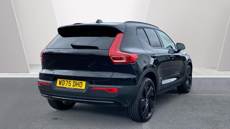 Volvo XC40 2.0 B3P Plus Black Edition 5dr Auto Petrol Estate